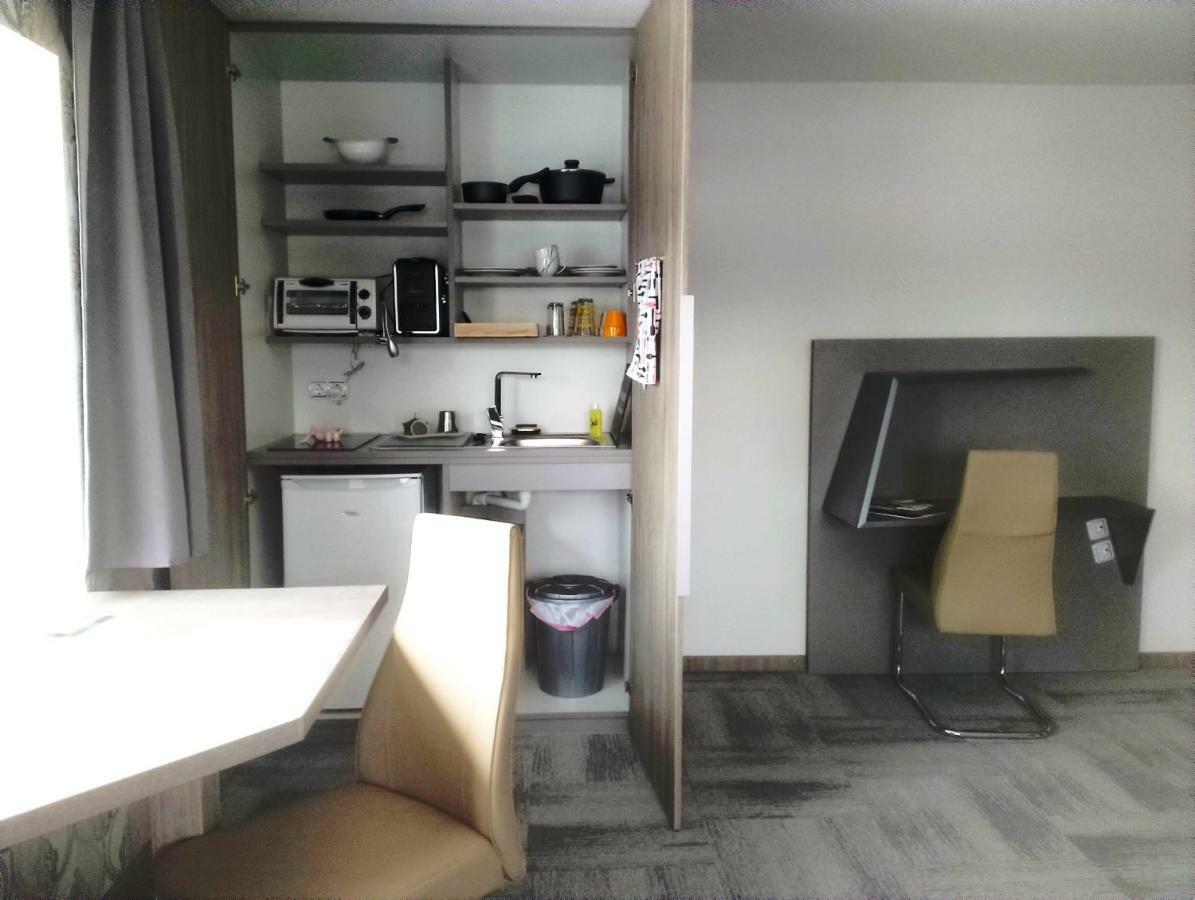Business Apartments Хоенемс Екстериор снимка