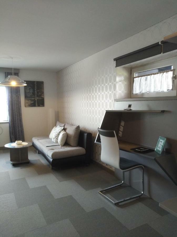 Business Apartments Хоенемс Екстериор снимка